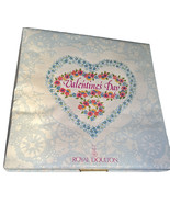 ROYAL DOULTON VALENTINES DAY PLATE 1976 Beautifully Boxed! - $16.29 CAD