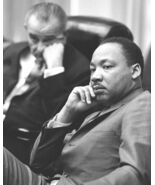 MARTIN LUTHER KING JR. AND LYNDON B JOHNSON 8X10 PUBLICITY PHOTO - €7,41 EUR