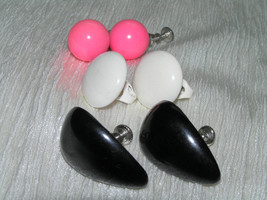 Vintage to NOW Mixed Lot of White Enamel Button Pink Bead &amp; Black Oblong Plastic - £8.80 GBP