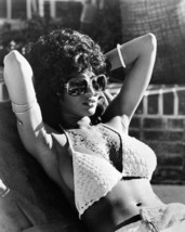 Coffy Pam Grier Iconic Sexy Pin Up In Bikini And Sunglasses 8X10 Photo - £7.67 GBP