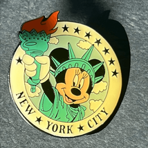Disney Pin - Disney Gallery  NYC Statue of Liberty Minnie LE - £8.64 GBP