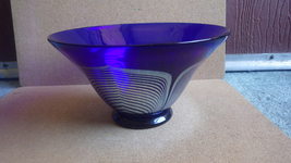 VINTAGE STEVEN CORREIA STUDIO ART GLASS COBALT BLUE SILVER FEATHER PULL ... - $175.00