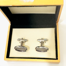 Geoffrey Beene Cufflinks Oval Dimpled Bullet Back Boxed - £12.14 GBP