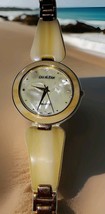 Cici &amp; Faye Mother of Pearl Women&#39;s Wristwatch with Quartz Movement New ... - $281.75 MXN