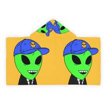 Visitor World Alien Graphic Youth Hooded Towel - $44.58