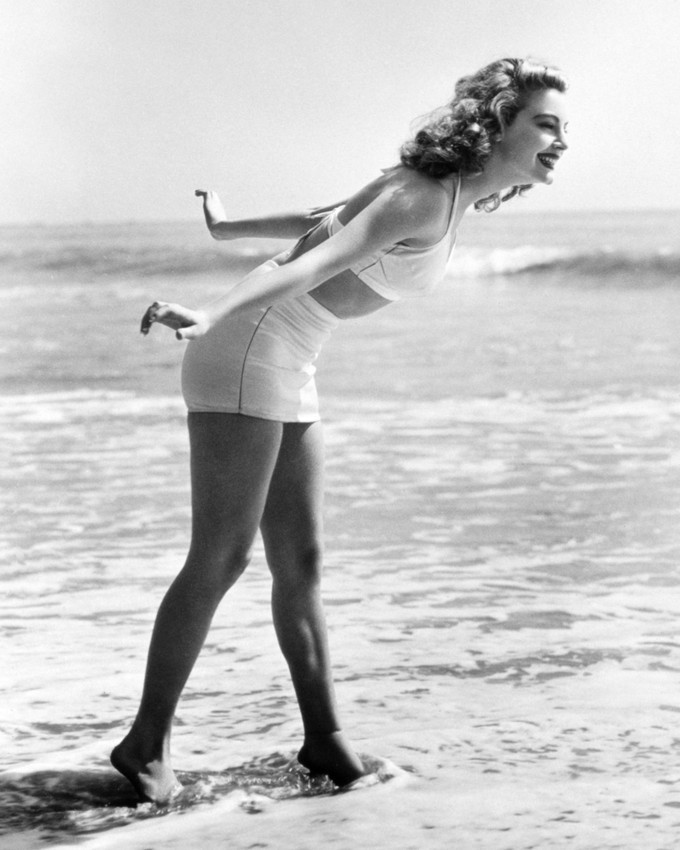 Ava Gardner 16x20 Poster Bikini Swimsuit in Profile Rare on Beach 1940's Pose - $19.99