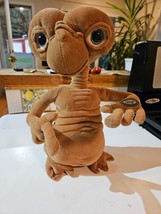 ET Extra Terrestrial Toys &quot;R&quot; Us Poseable 12&quot; Plush Toy Doll Lights Up And Talks - £27.60 GBP