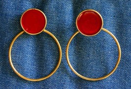 Elegant Red Enamel Gold-tone Pierced Hoop Earrings 1970s vintage 1 3/4&quot; - £10.18 GBP
