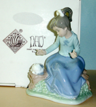 Lladro Nao Let&#39;s Rest Stories to Lulu Figurine 1091 Girl/Puppy Handpainted Boxed - £97.00 GBP