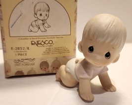 Precious Moments Crawling Baby Figure E-2852/E Retired Piano Baby - £10.32 GBP