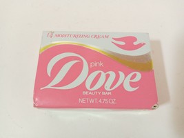Vintage Dove Beauty Bar Soap 4.75 Oz  Pink  (gold foil box) New Old Stock - £6.82 GBP