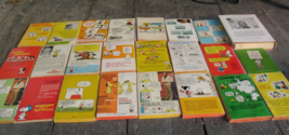 Lot of 24 Vintage Charlie Brown Snoopy Graphic Novel Book Charles Schulz Peanuts - £45.30 GBP