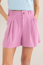 HYFVE High Waist Pleated Linen Shorts - €26,40 EUR