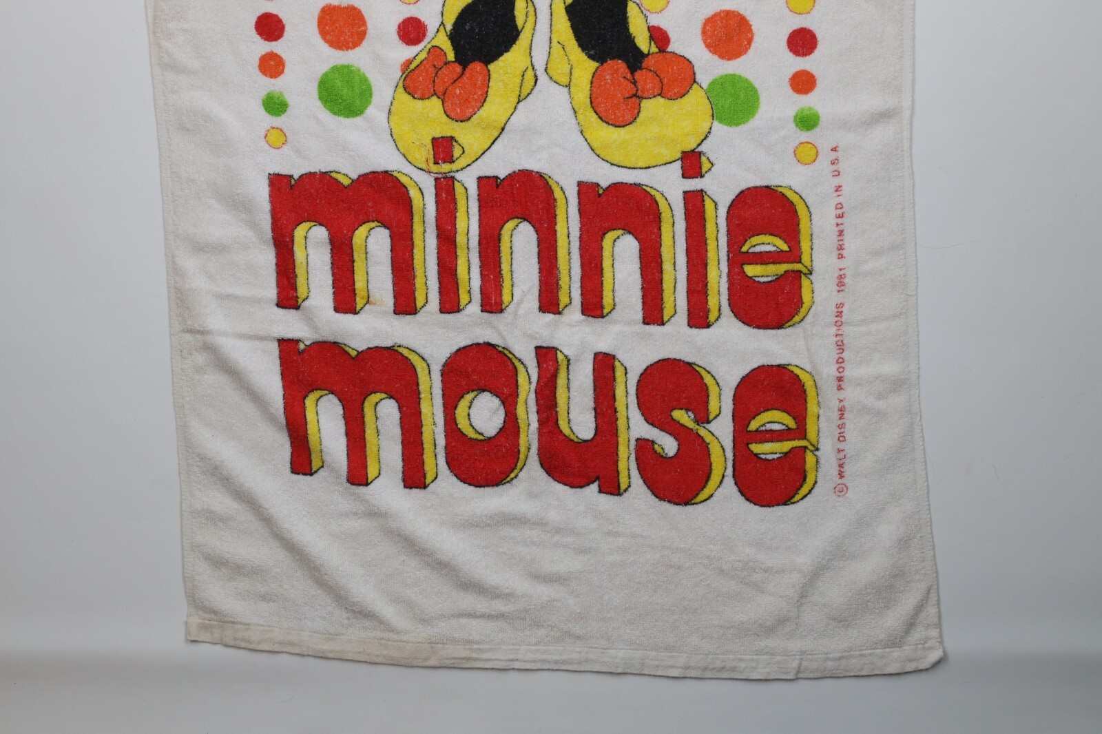 Vintage 80s Walt Disney Productions Distressed Minnie Mouse Beach Bath Towel Item image 5