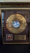 OAK RIDGE BOYS - &quot;GREATEST HITS&quot; RIAA VINTAGE ORIGINAL PLATINUM RECORD A... - £242.50 GBP