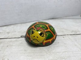 2&quot; Vintage Japan Koyo TURTLE Tin Collectible Green Yellow Red Litho Friction Toy - £10.95 GBP