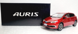 AURIS Diecast Red Mica Metallic 1/30 TOYOTA Color Sample Mini Car - £111.85 GBP