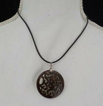 Native Hawaiian Carved Wood Medallion Necklace Smooth Beachware Unisex Jewelry - £10.44 GBP