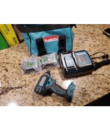 Makita XDT11SY 18V LXT Lithium Ion Impact Driver Kit - $4,003.35 MXN