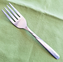 International Stainless Salad Fork Garden Manor Pattern USA #42542 - $5.93