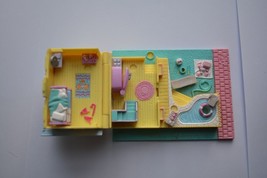 Vintage Polly Pocket 1993 Bluebird Summer Pool House NO ONE SUNbed Used ... - £14.33 GBP