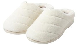 Dearfoams Womens Slippers Cream Memory Foam Slip-On Cozy Machine Washable - $51.15 CAD
