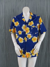 Vintage Hawaiian Shirt - Blue and Yellow Floral Pattern by Hilo Hattie -... - £42.95 GBP
