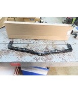 GM 84129794 Front Bumper Center Fascia Support - $790.97 MXN