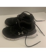 Boys Under Amour  Sneakers Color Black  kids Size 13 .. - $301.79 MXN