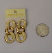 Fashion Jewelry Ladies Chain Earrings Cream Drop Dangle Push Back Fasteners - £6.29 GBP