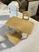 Calico Critters Kitchen Fridge Table Chairs dollhouse Furniture Accessories Lot - £12.51 GBP