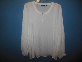 Ladies Apt 9 White Blouse XLarge Pleated Details - $10.99