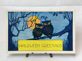 Antique Whitney Embossed Owl &amp; Moon Scene Hallowe&#39;en Greetings Postcard - £39.47 GBP