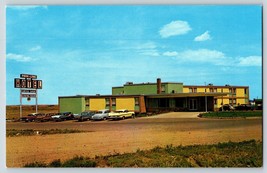 Postcard Medicine Hat Alberta~Park Lane Motor Hotel Old Cars - £3.99 GBP