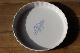 Fyrklovern Jackie Lynd - CLASSIC - 9&quot; Quiche / Pie Dish - Blue Floral on... - £11.87 GBP