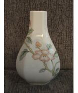 Villeroy &amp; Boch Fruit Garden 6 1/4" Bud Vase Heinrich Germany EUC RARE! - $22.86
