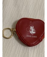 Minnie Mouse Heart-Shaped Coin Case Red - $355.42 MXN