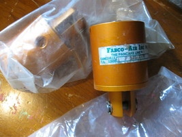 NEW LOT of 2  Fabco Air Pancake Cylinder  model#-  F-121-XVPM / F 121 - $30.39