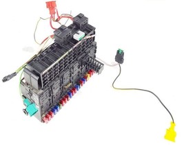 Under Hood Fuse Box OEM 2000 2001 2002 2003 Volkswagen Eurovan - $29.39