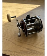 VINTAGE PENN PEER NO. 209 LEVEL WIND CASTING REEL - $32.19 CAD