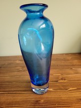 cobalt blue art glass vase - £25.75 GBP