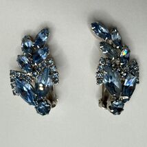 Vintage Wiesner Blue Marquise Rhinestone Rhodium Plated Clip On Earrings - $19.80