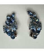 Vintage Wiesner Blue Marquise Rhinestone Rhodium Plated Clip On Earrings - $27.75 CAD