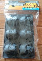 Star Wars Stormtrooper and Darth Vader Ice Tray Underground 05714 - £9.51 GBP