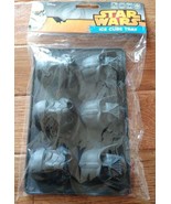 Star Wars Stormtrooper and Darth Vader Ice Tray Underground 05714 - £9.53 GBP