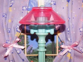 Fisher Price Loving Family Dream Dollhouse Floor Lamp Candles Pink &amp; Blue Light - £8.55 GBP