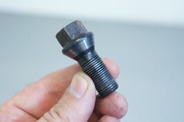 2011-2016 bmw f10 f07 Gt 535i 528i 550i wheel lug nut bolt stud - $178.67 MXN