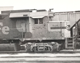 Atchison Topeka &amp; Santa Fe Railway Railroad ATSF #2888 Electromotive Train Photo - £7.58 GBP