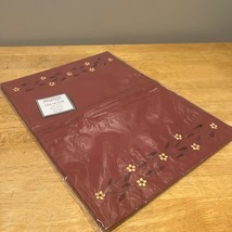 Temp-tations Old World Maroon Fabric Placemats Floral Set Of 4 Temptations - $455.92 MXN