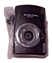 Credit Card Sized Mini Digital Camera DG007 With strap, USB cord, Software disc - £59.35 GBP